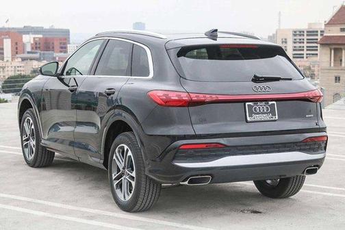 2025 Audi Q5 2.0T quattro Premium