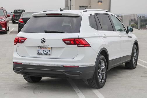 2022 Volkswagen Tiguan 2.0T SE