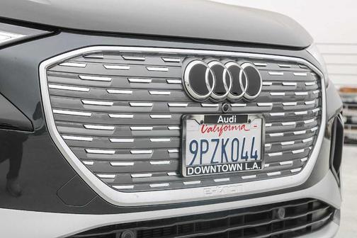 2024 Audi Q4 e-tron 55 quattro Premium
