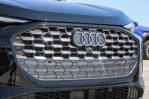 2025 Audi Q5 2.0T quattro Premium