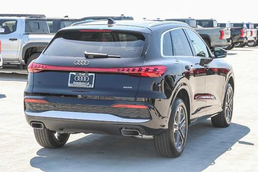 2025 Audi Q5 2.0T quattro Premium