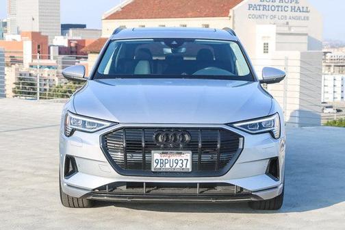 2022 Audi e-tron Premium