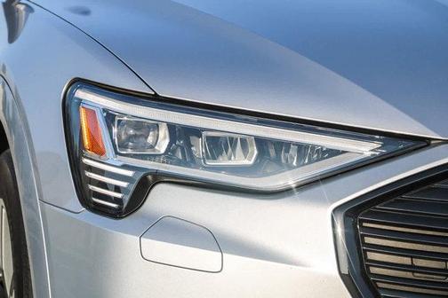2022 Audi e-tron Premium
