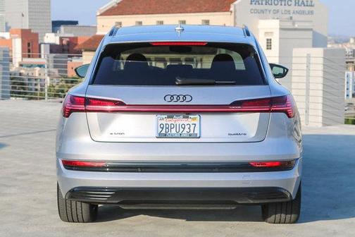 2022 Audi e-tron Premium