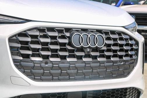 2025 Audi Q5 2.0T quattro Premium