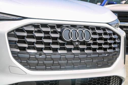 2025 Audi Q5 2.0T quattro Premium