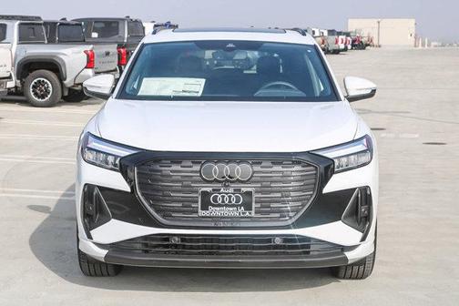2025 Audi Q4 e-tron 55 quattro Premium