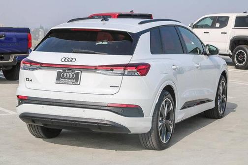 2025 Audi Q4 e-tron 55 quattro Premium