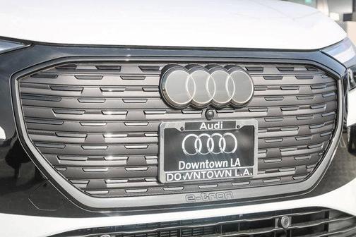 2025 Audi Q4 e-tron 55 quattro Premium