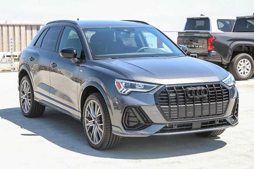 2025 Audi Q3 45 S line Premium