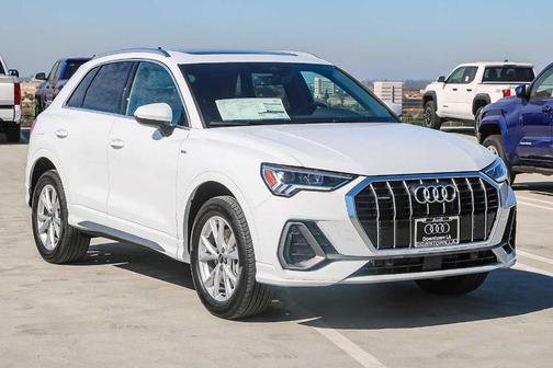 2025 Audi Q3 45 S line Premium