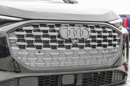 2025 Audi Q5 2.0T quattro Premium