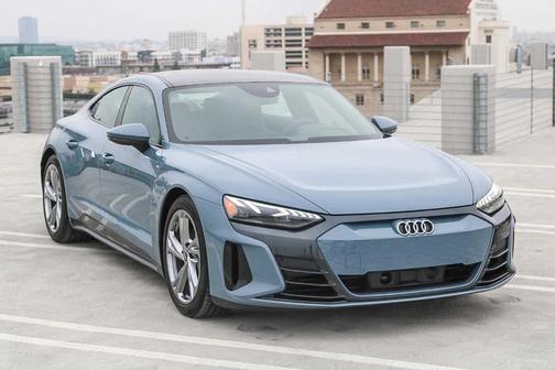 2024 Audi e-tron GT Premium Plus