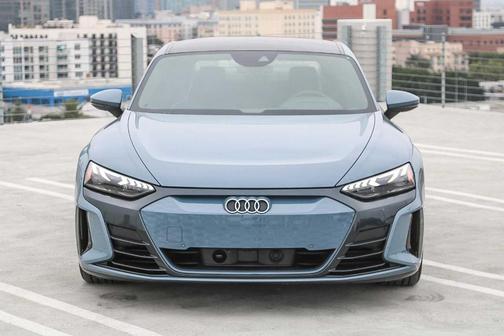 2024 Audi e-tron GT Premium Plus