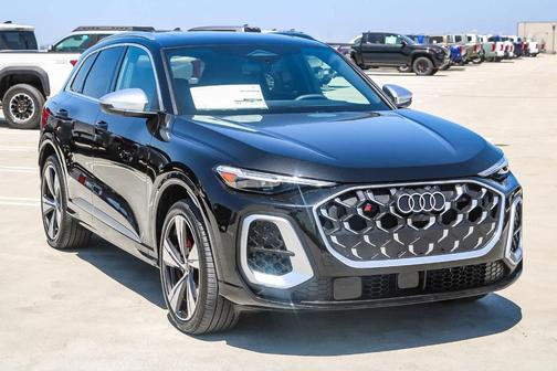 2025 Audi SQ5 3.0T quattro Premium