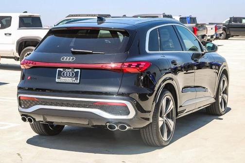 2025 Audi SQ5 3.0T quattro Premium