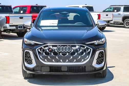 2025 Audi SQ5 3.0T quattro Premium