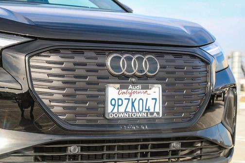 2024 Audi Q4 e-tron 55 quattro Premium