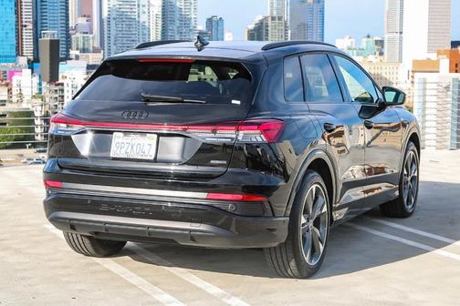 2024 Audi Q4 e-tron 55 quattro Premium