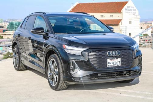 2024 Audi Q4 e-tron 55 quattro Premium