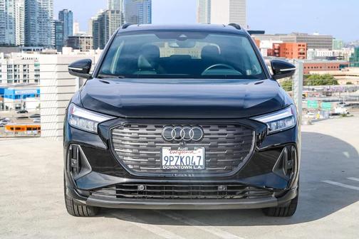 2024 Audi Q4 e-tron 55 quattro Premium