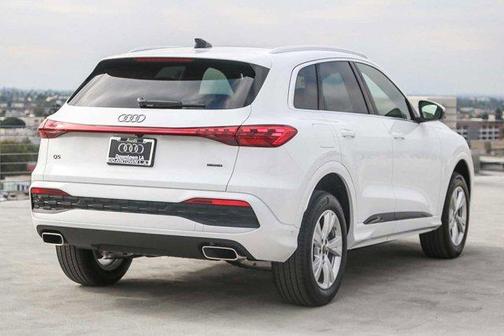 2025 Audi Q5 2.0T quattro Premium
