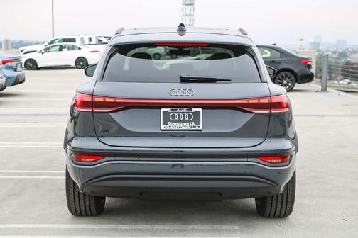 2025 Audi Q6 e-tron Premium