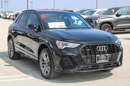2025 Audi Q3 45 S line Premium