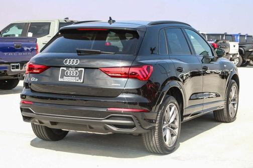2025 Audi Q3 45 S line Premium