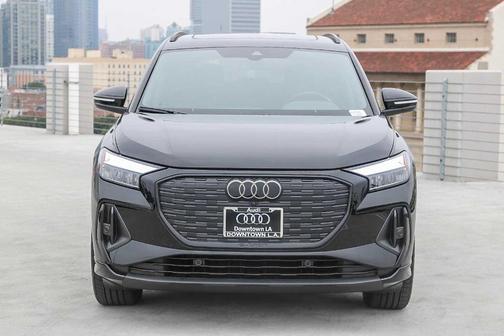 2024 Audi Q4 e-tron 55 quattro Premium