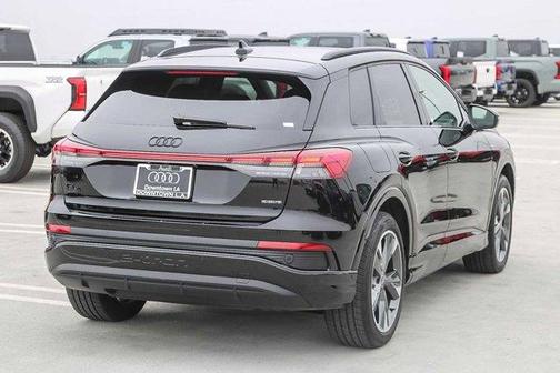 2024 Audi Q4 e-tron 55 quattro Premium