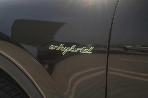 2020 Porsche Cayenne E-Hybrid AWD