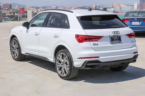 2025 Audi Q3 45 S line Premium