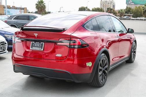 2022 Tesla Model X Plaid