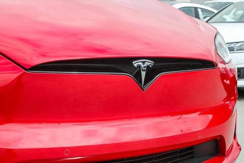 2022 Tesla Model X Plaid