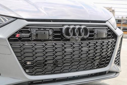 2025 Audi RS 6 Avant 4.0T quattro performance