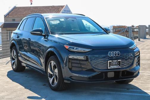 2025 Audi Q6 e-tron Premium