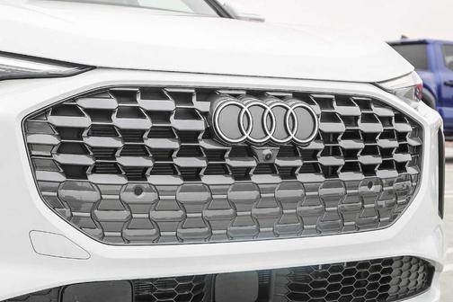 2025 Audi Q5 2.0T quattro Premium
