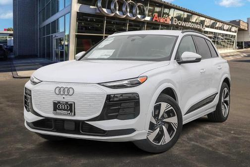 2025 Audi Q6 e-tron Premium