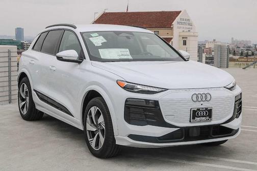 2025 Audi Q6 e-tron Premium