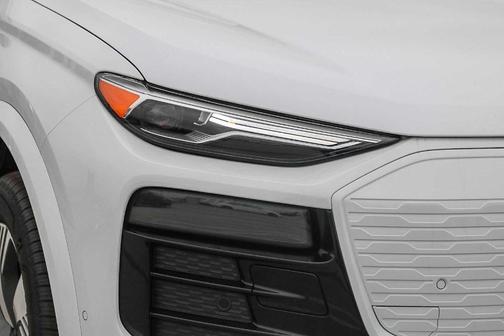 2025 Audi Q6 e-tron Premium