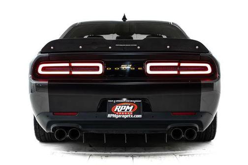 Granite Pearlcoat 2016 Dodge Challenger R/T Scat Pack