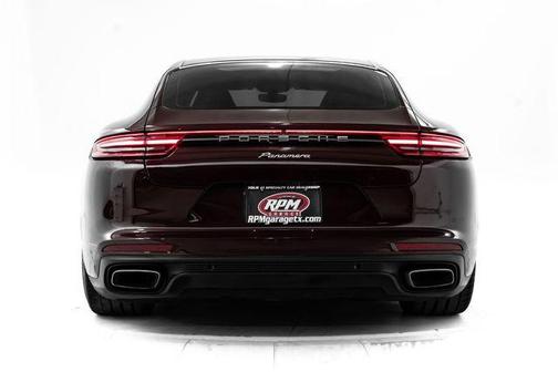 2018 Porsche Panamera 4
