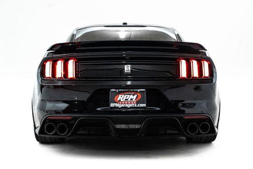 2018 Ford Shelby GT350 Base