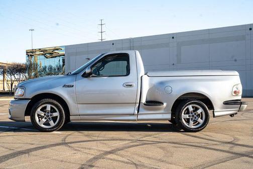 2001 Ford F-150 SVT Lightning Flareside