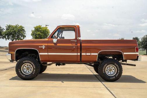 Brown 1986 Chevrolet Pickup Truck Base