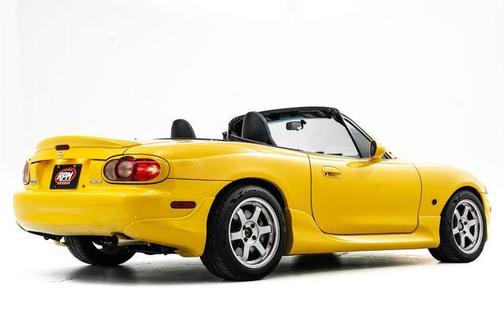 2002 Mazda MX-5 Miata SE