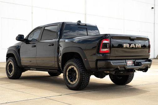 Diamond Black Crystal Pearlcoat 2021 RAM 1500 TRX