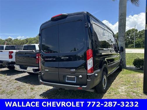 2022 Ford Transit-150 Base