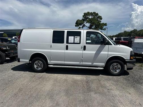 2023 GMC Savana 2500 Work Van